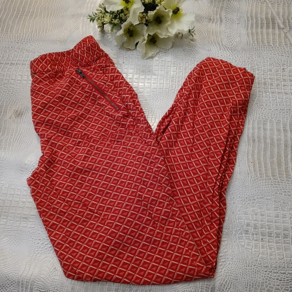 BOGO🆓 | Forever 21 Red Print MC Hammer Type Pants - Picture 1 of 11